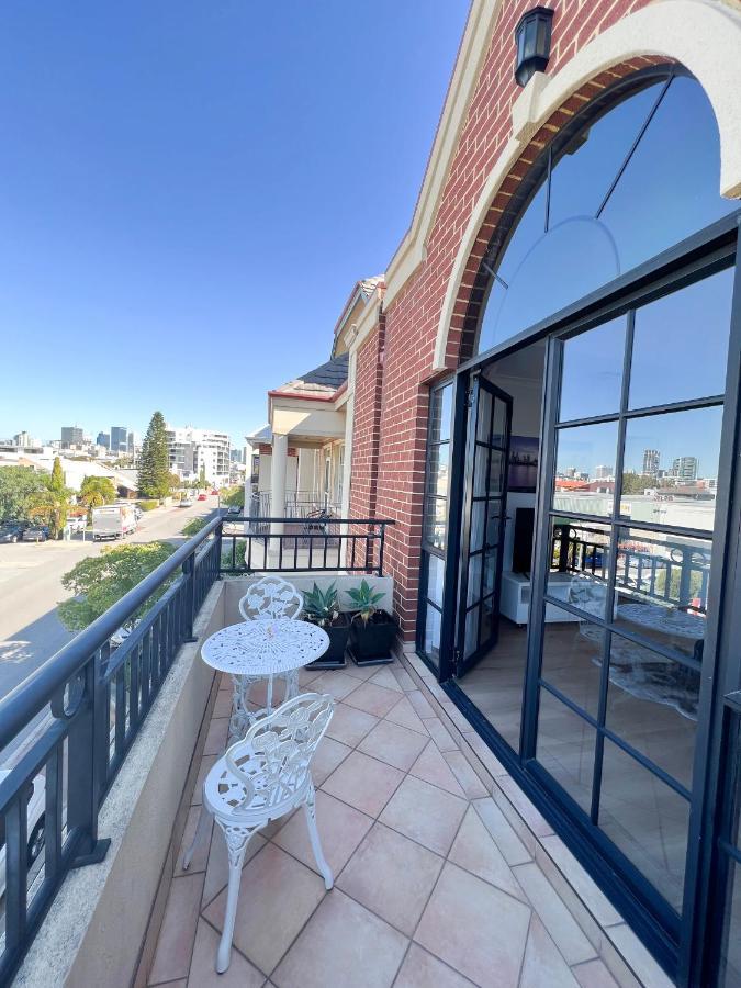 Suite Lit King-Size avec Balcon