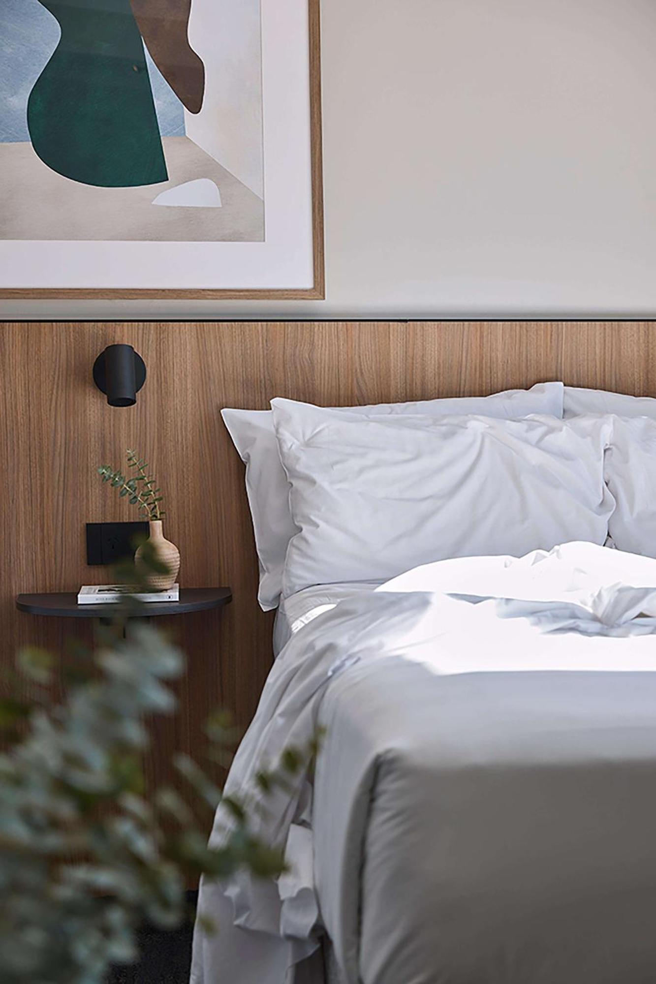Petite King Room