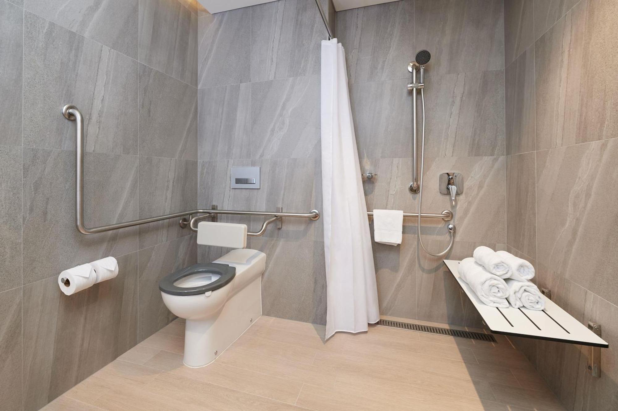 King Room Mobility Accessible