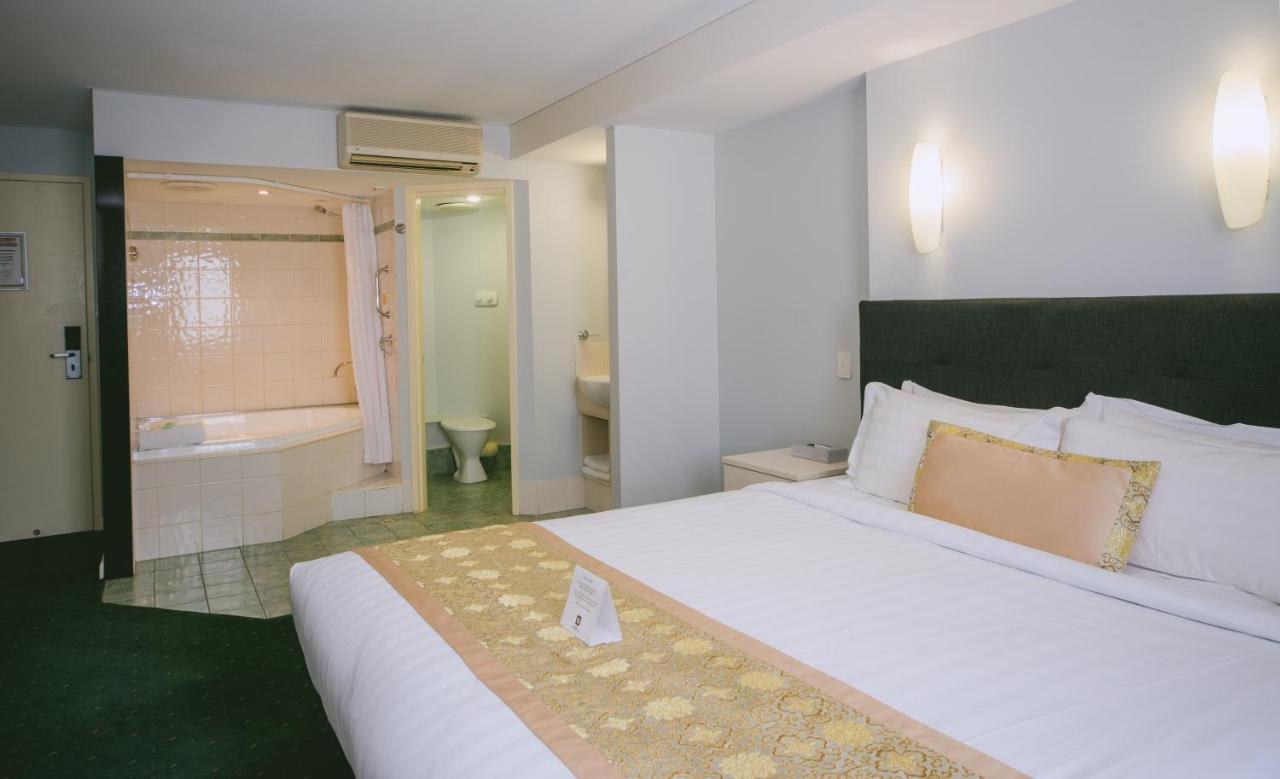 Chambre Lit King-Size avec Baignoire Spa