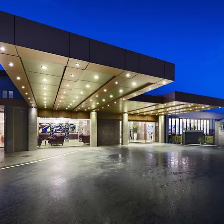 Swan River Hotel-3