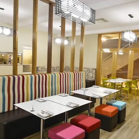 Bentley Motel-3