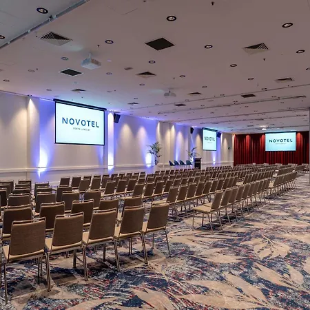 Novotel Perth Langley-2